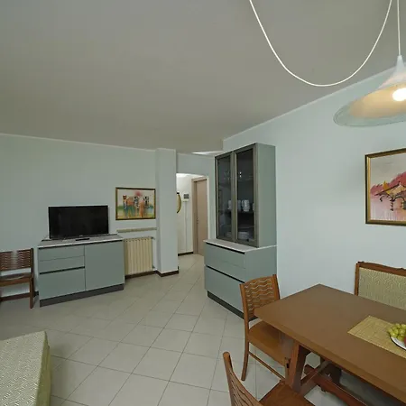 Arca Aparthotel 2*
