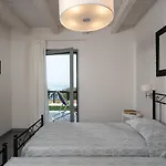 Arca מלון דירות 4*